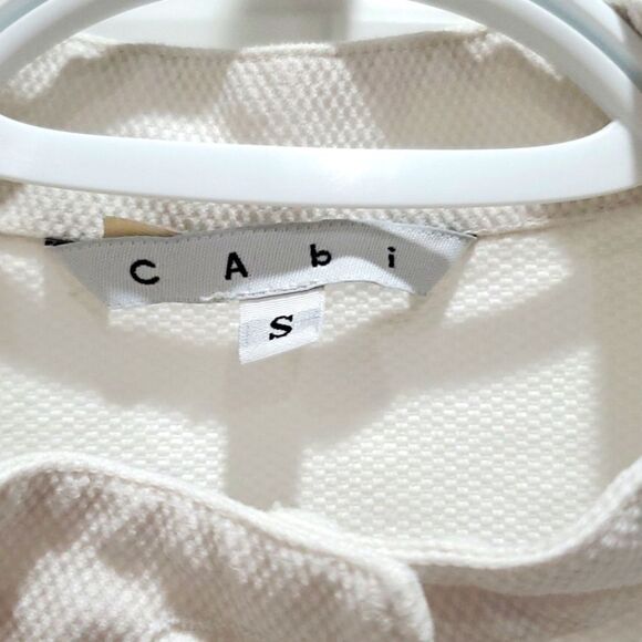 Cabi, Women’s White Denim jacket, Size Small - Picture 3 of 4